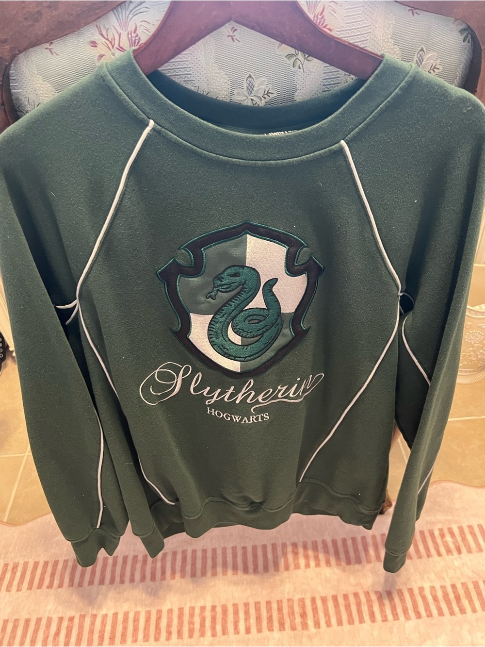 Warner Bros. Harry Potter Green Crewneck with Black Tag